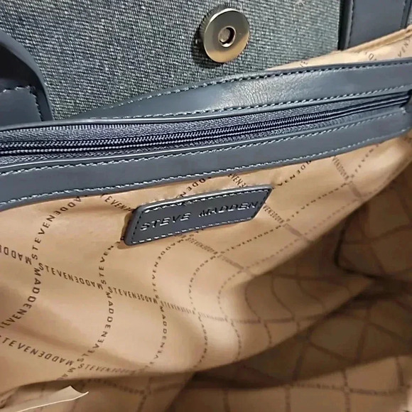 STEVE MADDEN TOTE 2 IN 1 CROSSBODY BAG - Picture 9 of 9